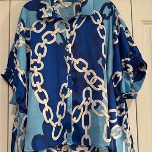 eesome Blue Chain Print Button-Up Blouse